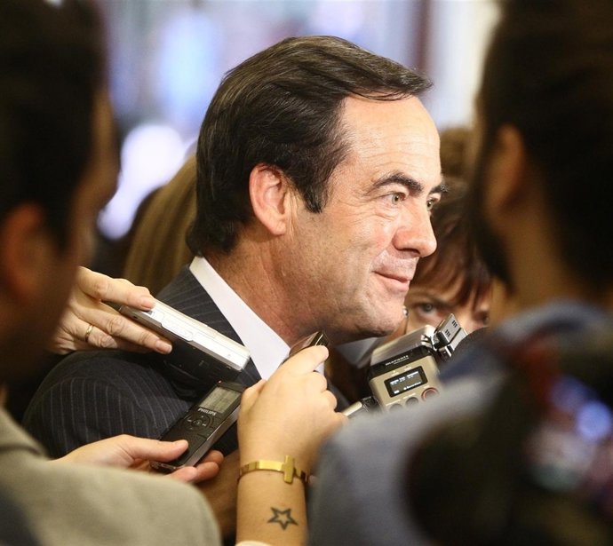 José Bono, Haciendo Declaraciones En El Congreso