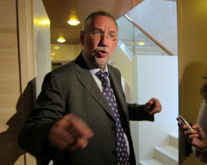 Moreno En Las Cortes