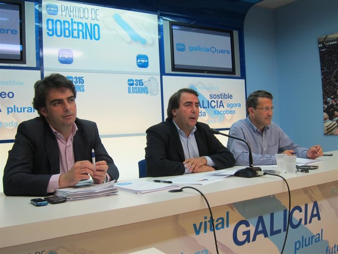 Negreira, Calvo Y Conde Roa En Rueda De Prensa