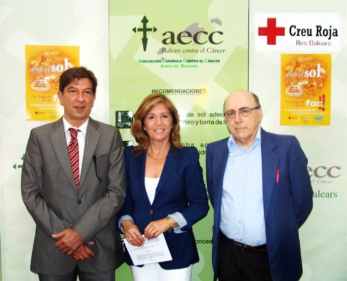 Representantes De El Cofib, AECC Y  Cruz Roja