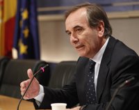 El PSOE cree que el PP lanza "falacias" para justificar futuros recortes