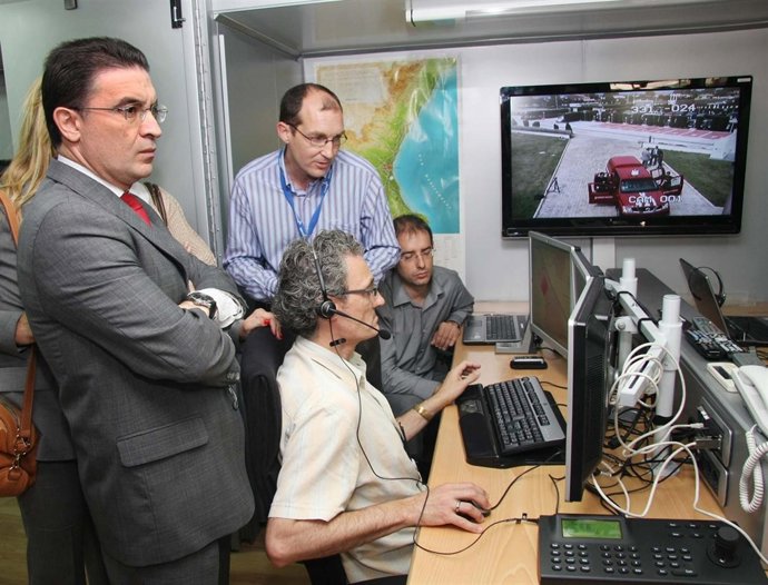 Castellano, Con Las Brigadas De Emergencias
