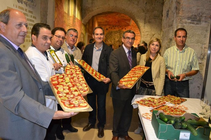 Cocas De Recapte Elaboradas Con Pepino