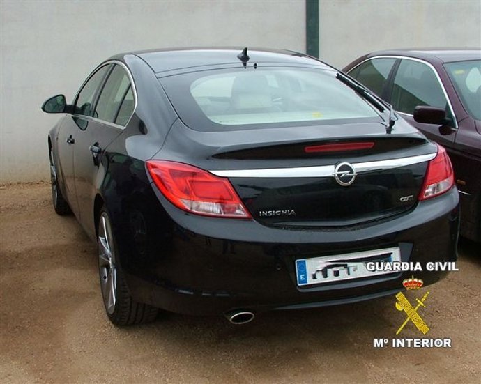 NP Guardia Civil (La Guardia Civil Detiene A Dos Personas Por Cuatro Robos En Ca