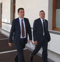 PSOE-A afirma que la responsabilidad de PP tras ganar las elecciones es gobernar instituciones no "reventarlas"