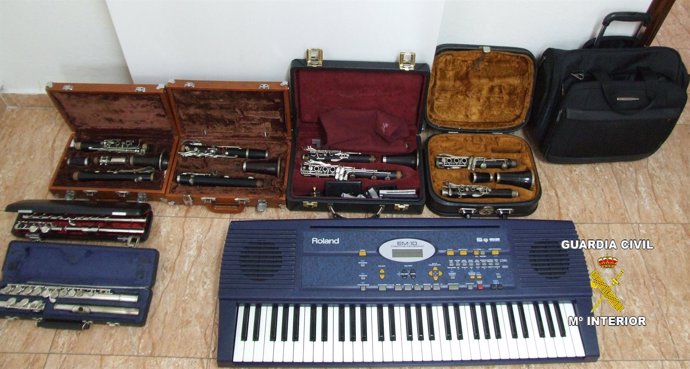 Instrumentos Sustraídos A La La Banda De Música Maestro Lupi .