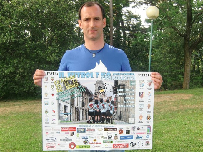 Etxeberria Apoya El Campeonato Solidario Alevín De La Escuela Uritarra