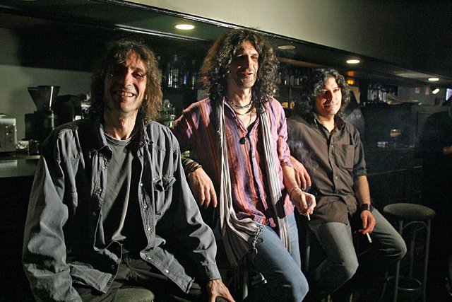 El Grupo De Rock Extremoduro Durante La Presentación De Su Disco En 2008