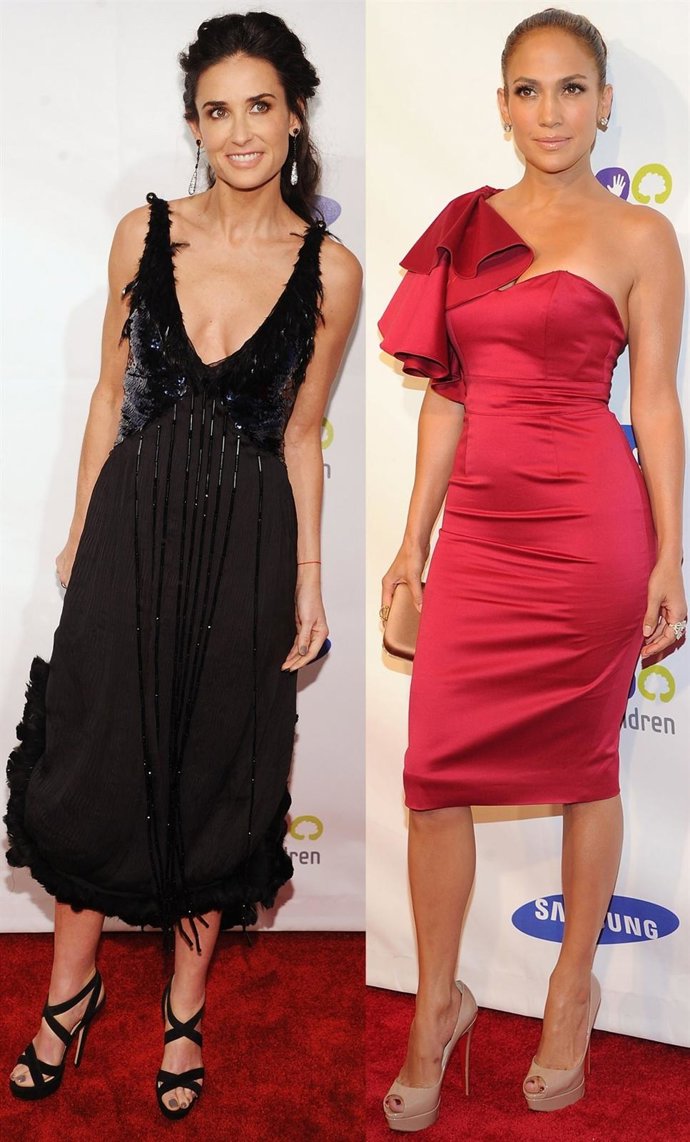 Montaje De Demi Moore Y Jennifer Lopez Durante Una Gala Benéfica 