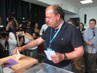 Monago se descarta como ministro de Rajoy porque está "comprometido" con Extremadura y ve así al resto de dirigentes