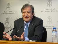 Cascos informa al PP que la negociación está abierta con carácter "total" en "todos" los municipios