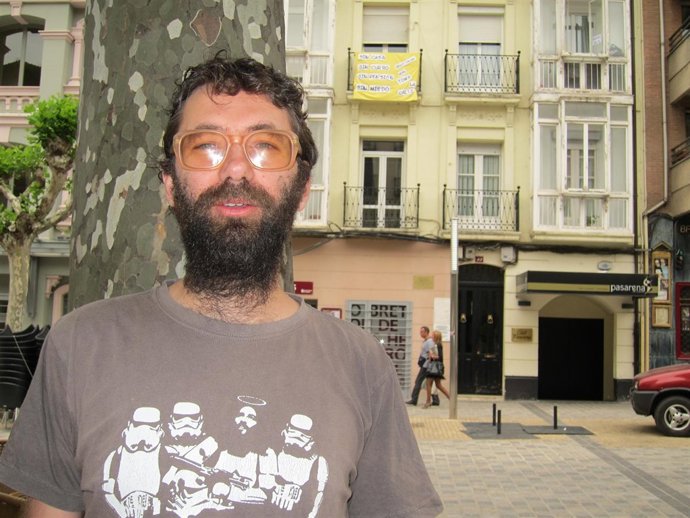 Luke Donovan Cantante