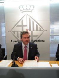Hereu deja a Trias un ayuntamiento "saneado y solvente" con 352 millones en la caja