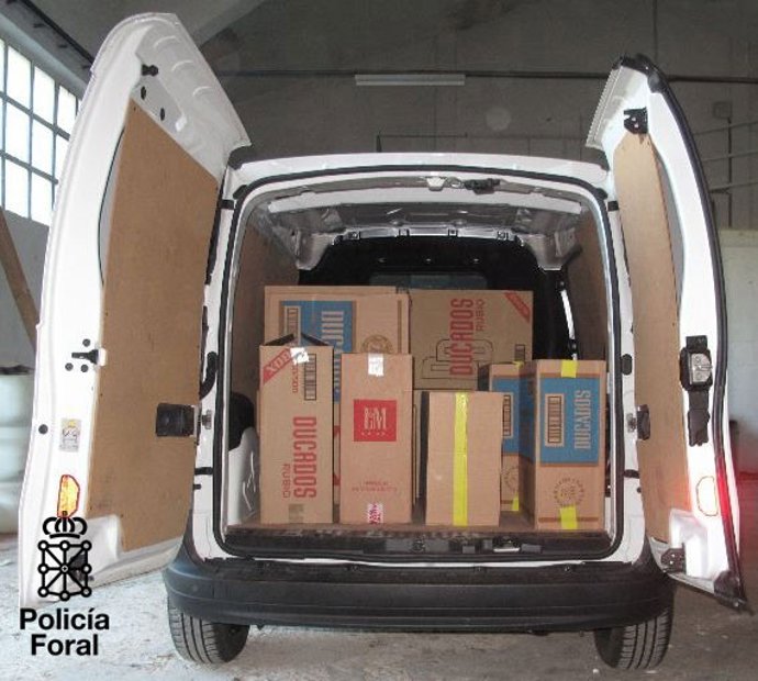 Furgoneta En La Que Se Introdujo El Cargamento Robado En Estella.
