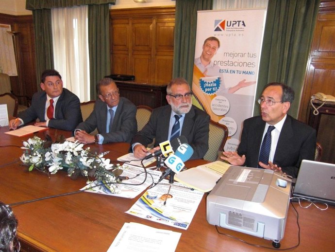 Subdelegación Del Gobierno Acoge La Presentación De La Campaña "Hazlo Por Ti" Di