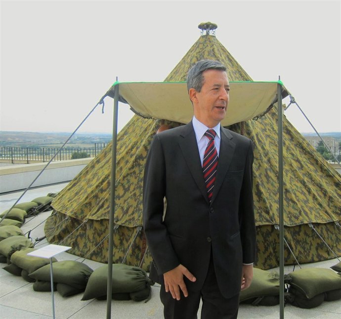 El Secretario De Estado De Defensa