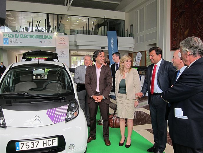 Javier Guerra Sobre La Planta De Baterías