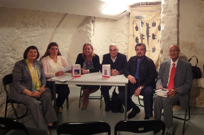 Presentación Del Libro En París