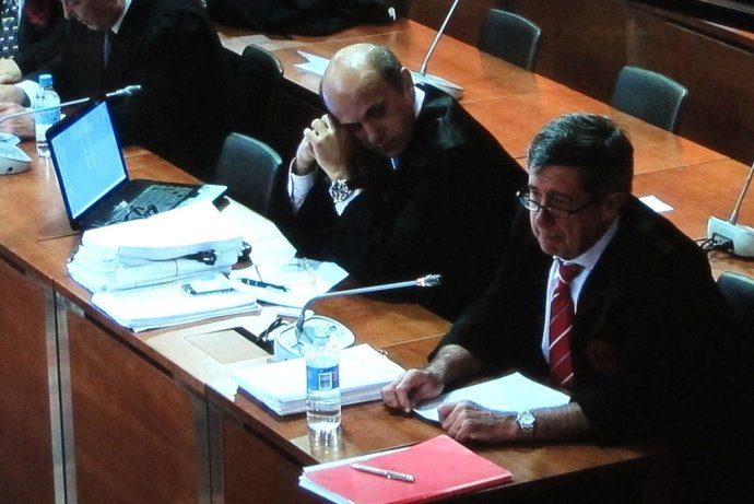 Del Nido Y Apalategui En El Caso Minutas