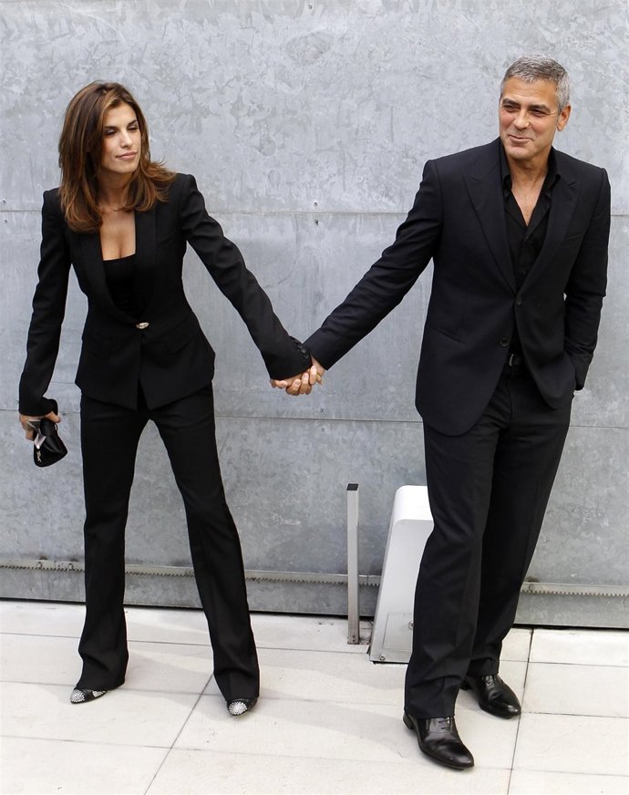 George Clooney De La Mano Con Su Novia