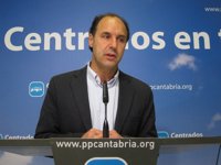 Diego avisa de que "no puede prohibir" a sus candidatos saltarse la lista más votada, cuando PSOE y PRC lo hacen
