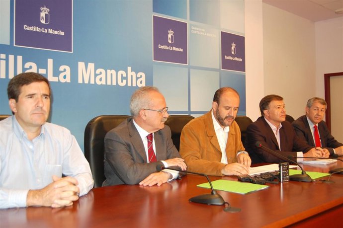 Cuenca, 09/06/11.-  El Consejero De Agricultura Y Medio Ambiente, José Luis Mart