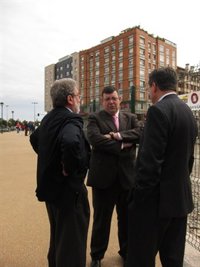 Argüelles, sobre el cese de Sainz, dice que la teoría de la conspiración siempre es más divertida que la realidad