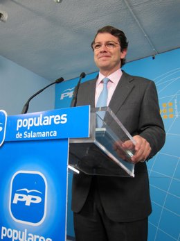 El Alcalde Electo De Salamanca En Un Acto De Campaña