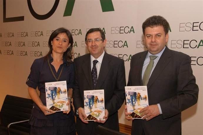 NOTA DE PRENSA Y FOTO / Cajagranada