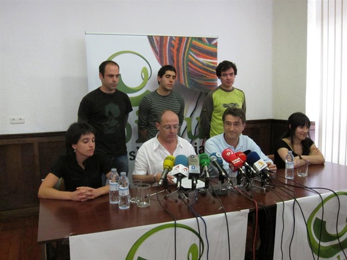 Izagirre Y Representantes De Bildu Donostia