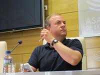 Monago dice que Vara "quiere ser el último mohicano" y "quedarse en el sillón" a "cualquier precio"