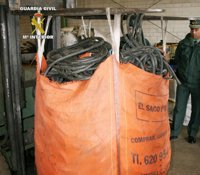 Interrogan a 300 personas en el operativo que ha interceptado 500 toneladas de cable de cobre robado en Pontevedra