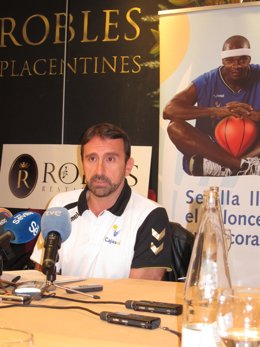 Joan Plaza, Durante La Rueda De Prensa