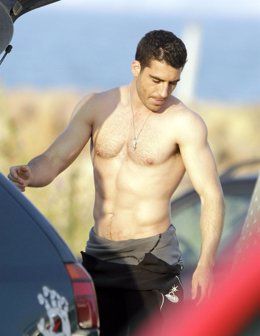 Miguel Angel Silvestre Sin Camiseta 