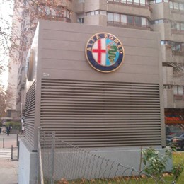 alfa romeo logo concesionario coches