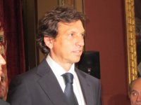 Isern toma la vara de mando del Ayuntamiento de Palma comprometiéndose a "poner en orden" las cosas