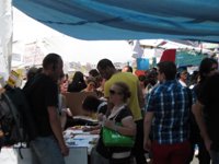 Acampados afirman que "no negociarán con autoridad alguna" la instalación de un "stand o barracón" en Sol tras irse