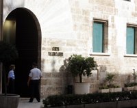 Compromís pide una comparecencia en Corts del futuro titular de Educación por la supresión de la línea en valenciano