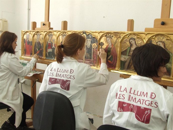 Restauradores De La Llum De Les Imatges