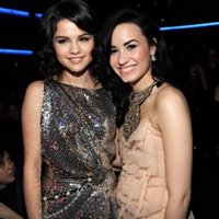 Demi Lovato reza por la pronta recuperación de Selena Gomez