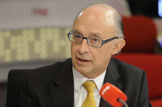 En Días Como Hoy, Cristóbal Montoro