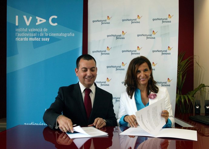 Roberto Cámara Y Nuria Cidoncha Renuevan El Acuerdo De Patrocinio  