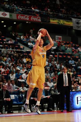 Partido En La Cancha Del Asefa Estudiantes