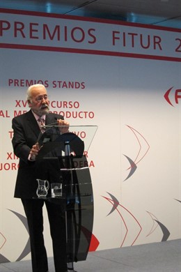 El Presidente De Ifema, Luis Eduardo Cortés, Entrega Los Premios Fitur 2011
