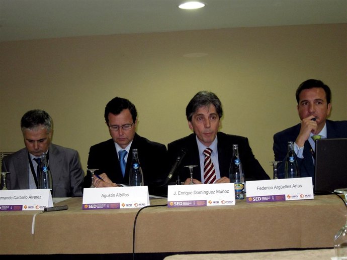 Miembros De La Sociedad Española De Patología Digestiva En Rueda De Prensa