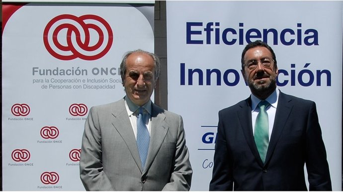 A La Izquierda Juan Manuel González Serna, Y A La Derecha, Miguel Carballeda 