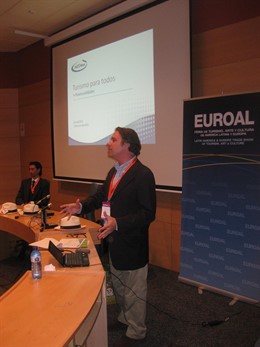 Intervención De Paz Y Bien En La Feria Euroal.