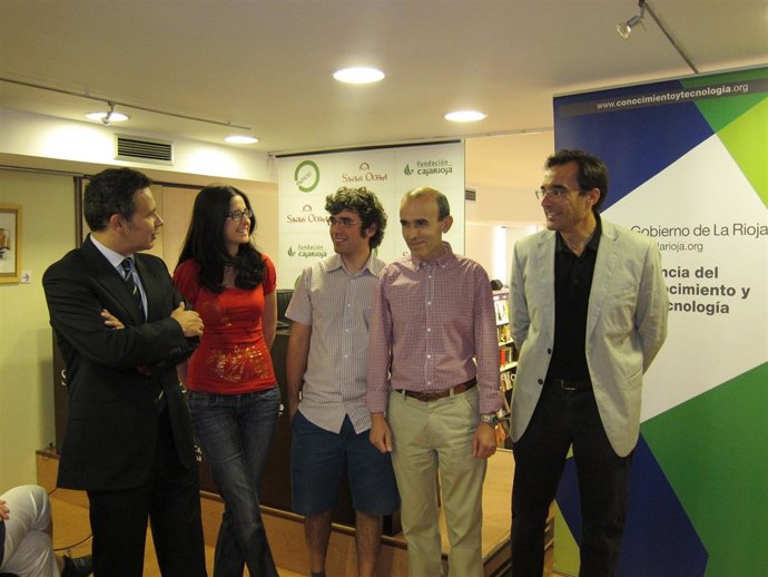 Imagen De Los Organizadores Y Los Premiados