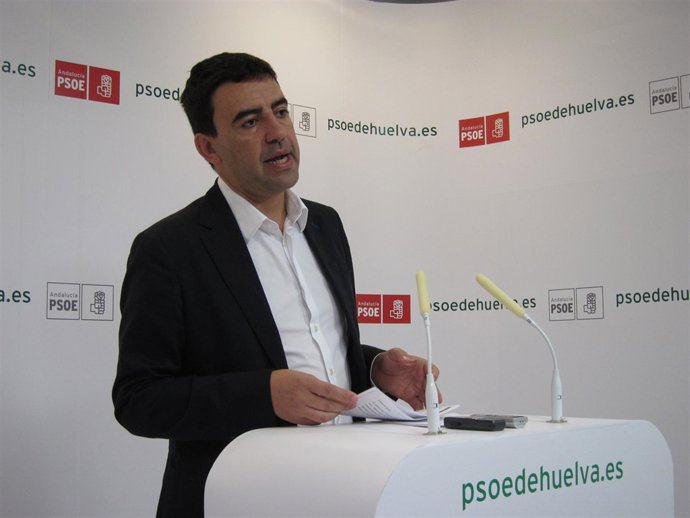 El Portavoz Del Grupo Socialista En El Parlamento Andaluz, Mario Jiménez.