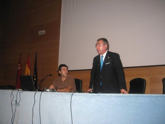 El Consejero En Funciones, Manuel Campos, En La Inauguración Del Curso